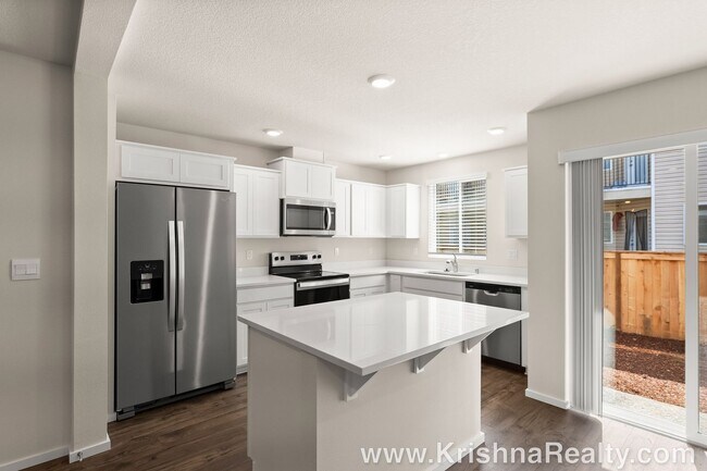 Building Photo - Beautiful NEW CONSTRUCTION 3 Bedroom 2.5 B...