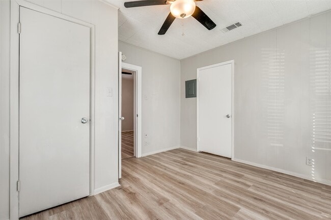 Building Photo - 3275 FM428