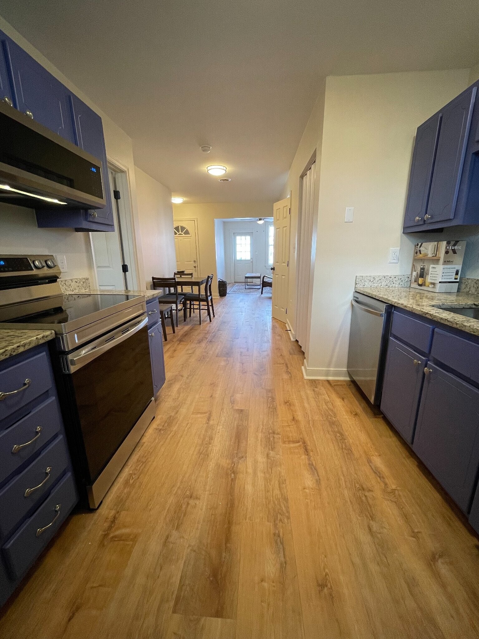 Building Photo - 411 Gilmer St