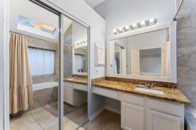 Building Photo - 7764 Park Falls Dr