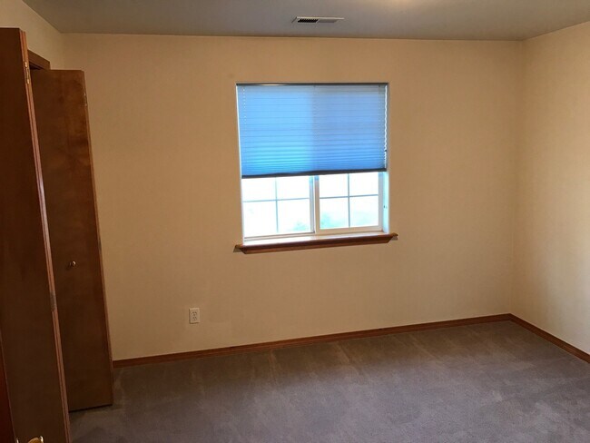 Building Photo - 56 Talon Loop