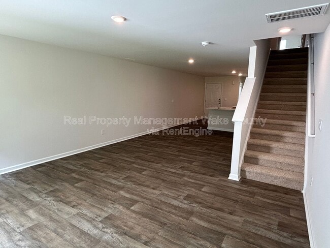 Building Photo - 8515 Beckett Chase Wy