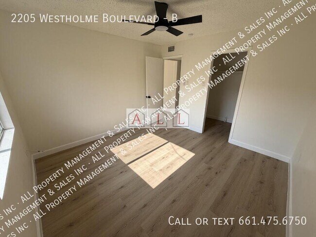 Building Photo - 2205 Westholme Blvd