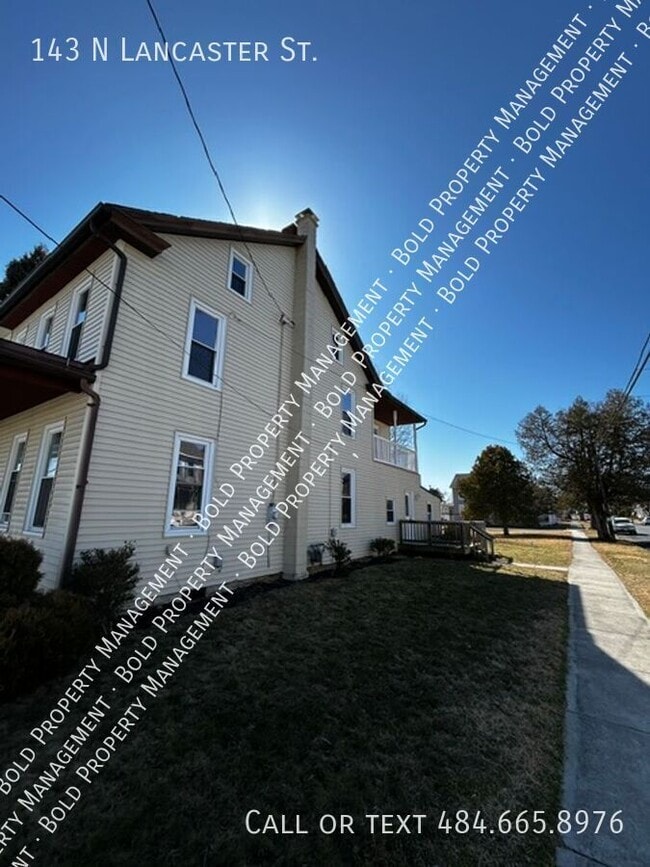 Building Photo - 143 N Lancaster St