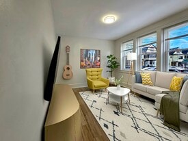 Building Photo - 5 Kenmore Ave