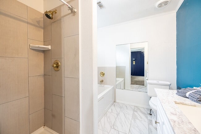 Building Photo - 11738 Greencanyon Dr