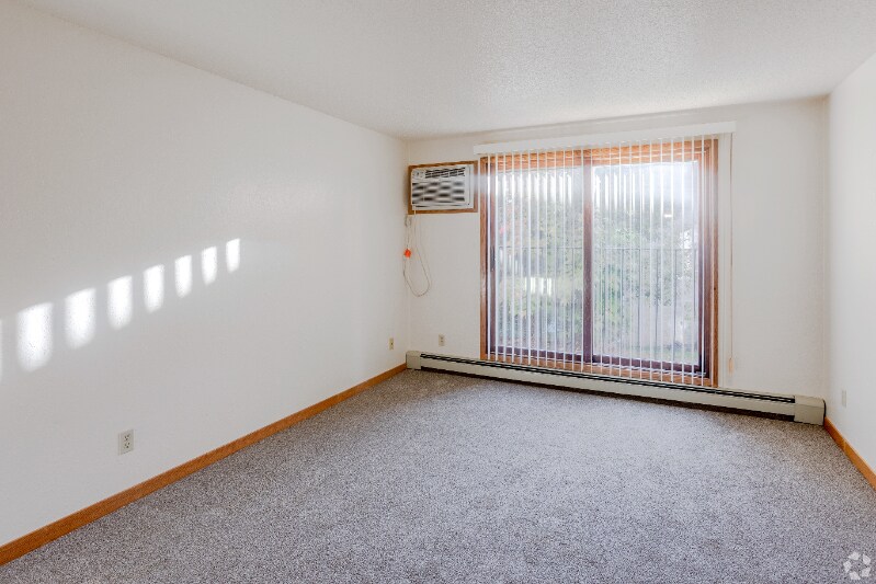 Building Photo - 2517 Goettens Way