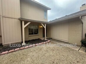 Building Photo - 9643 Hefner Village Blvd