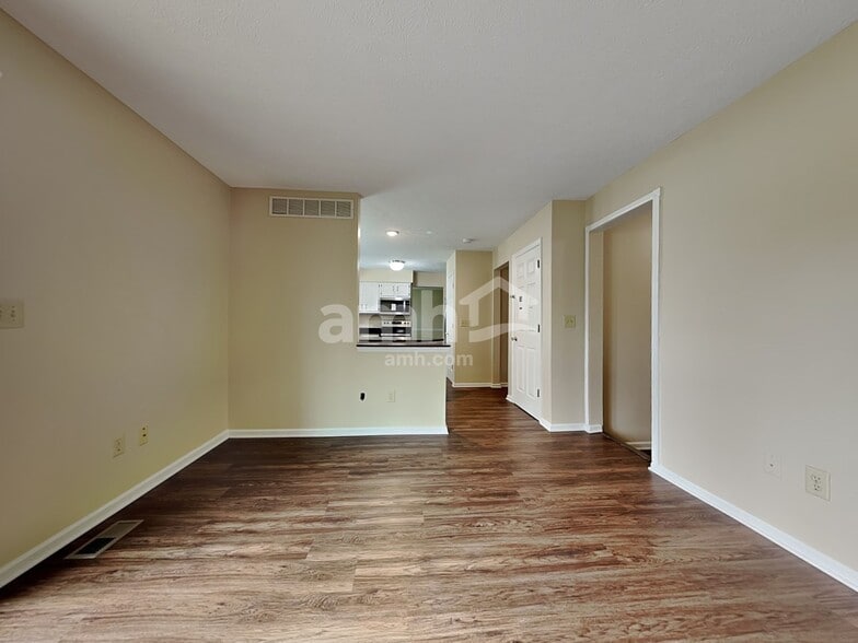 Building Photo - 1469 Dunwoodie Ct