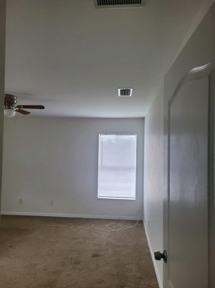 Building Photo - 2813 34th St W