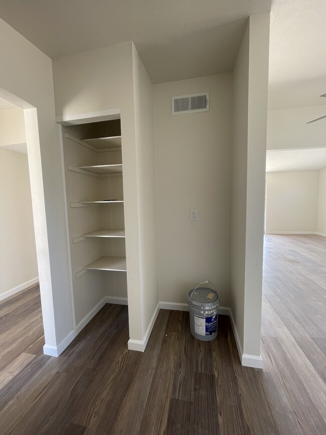 Building Photo - 4449 Finch Way