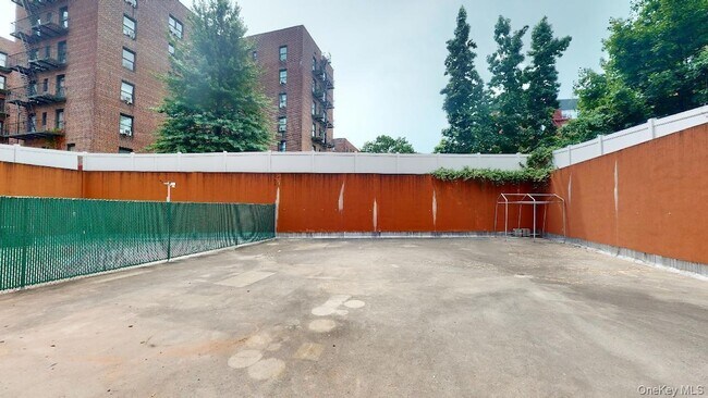 Building Photo - 84-14 143rd St