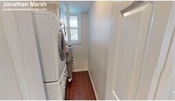 Building Photo - 17 Bay St