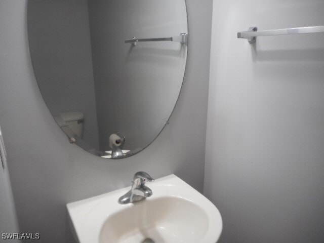 Building Photo - 17531 Cherry Ridge Ln