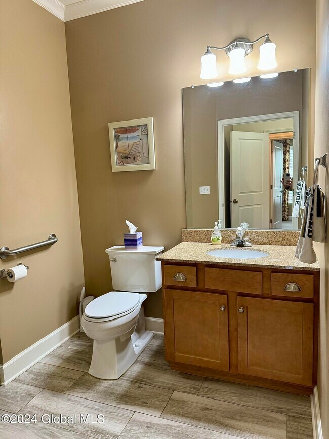 Building Photo - 10 Lancaster Pl