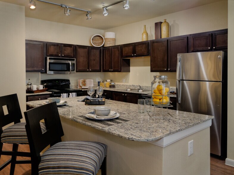 Lancaster Urban Village Apartments 4417 S Lancaster Rd Dallas TX