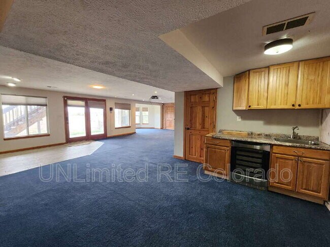 Building Photo - 5989 Eldridge Ct