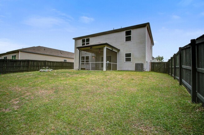 Building Photo - Beautiful Four Bedroom Home in Nexton