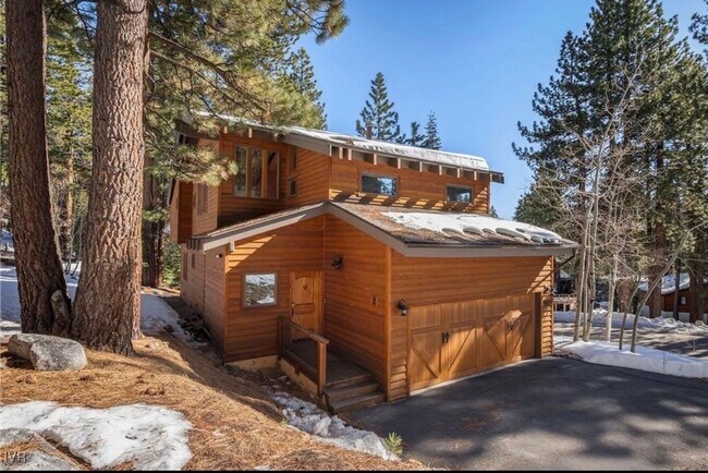 Building Photo - Mountain Modern Retreat