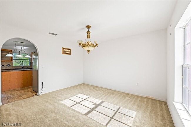 Building Photo - 312 Lenz Ave