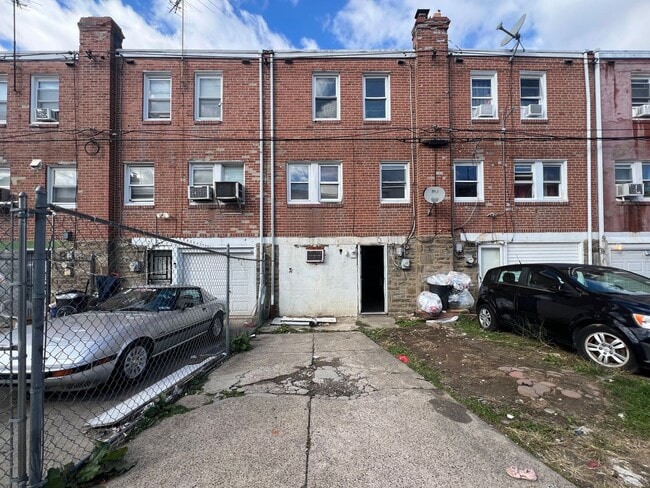 Building Photo - 6741 Horrocks St