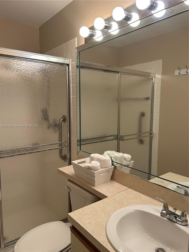 Building Photo - 469 Long Bow Ct