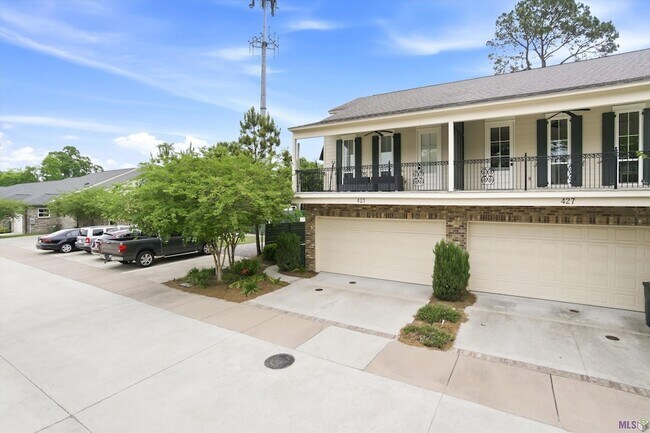 Building Photo - 421 St Thomas Ln