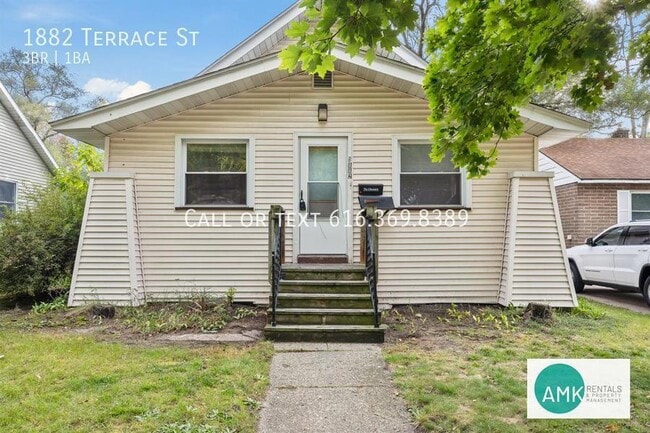 Primary Photo - 1882 Terrace St