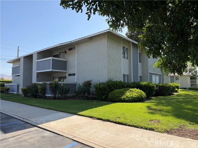Building Photo - 26200 Redlands Blvd