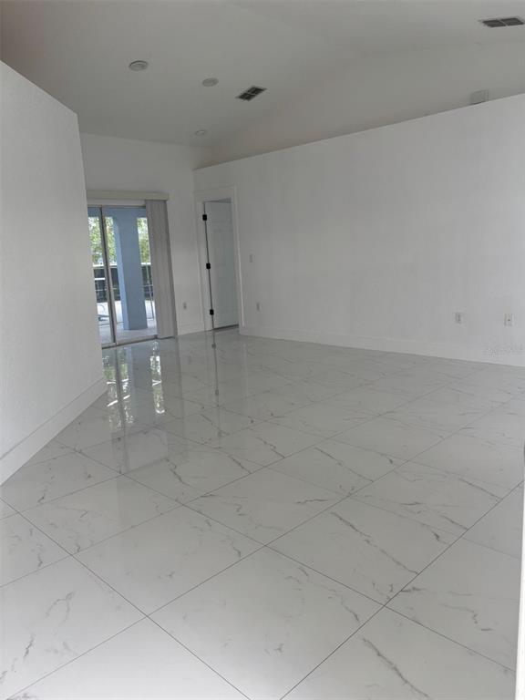 Building Photo - 2222 Champlain Ave