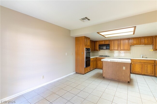 Building Photo - 2761 Laguna Shores Ln