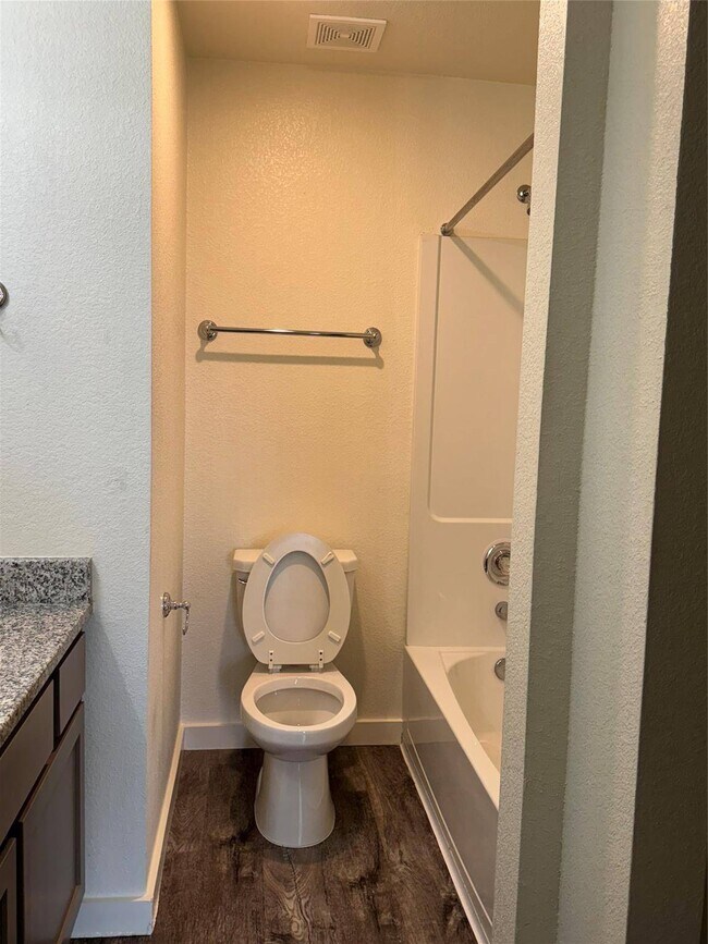 Building Photo - 12603 Telge Rd