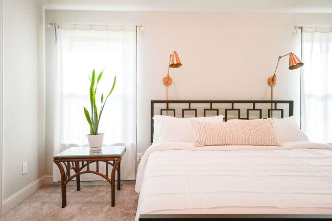 Building Photo - 967 Glass St