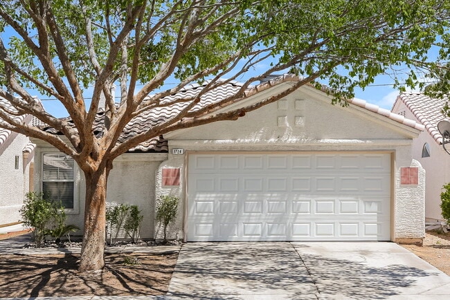 Building Photo - 1724 Villa Vista Way