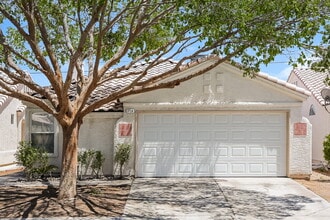 Building Photo - 1724 Villa Vista Way