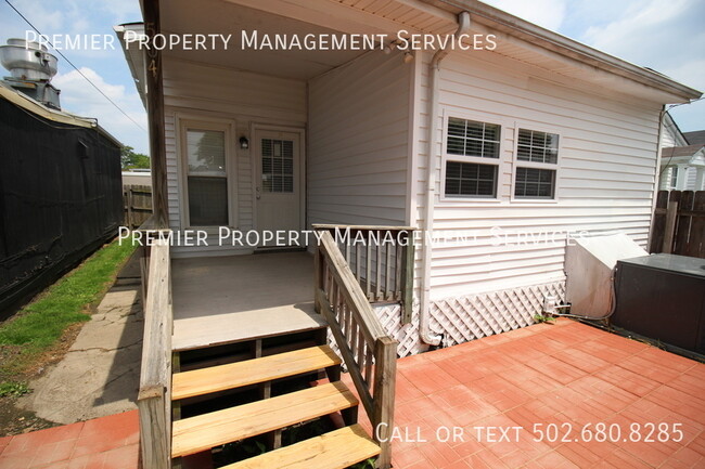 Building Photo - 504 Warnock St