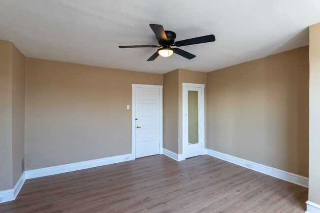 Building Photo - Newly rehabbed 3 bedroom