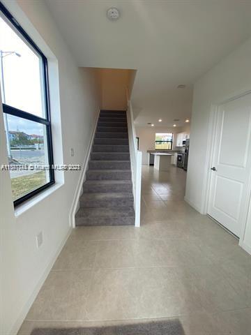 Building Photo - 575 NE 208th Terrace