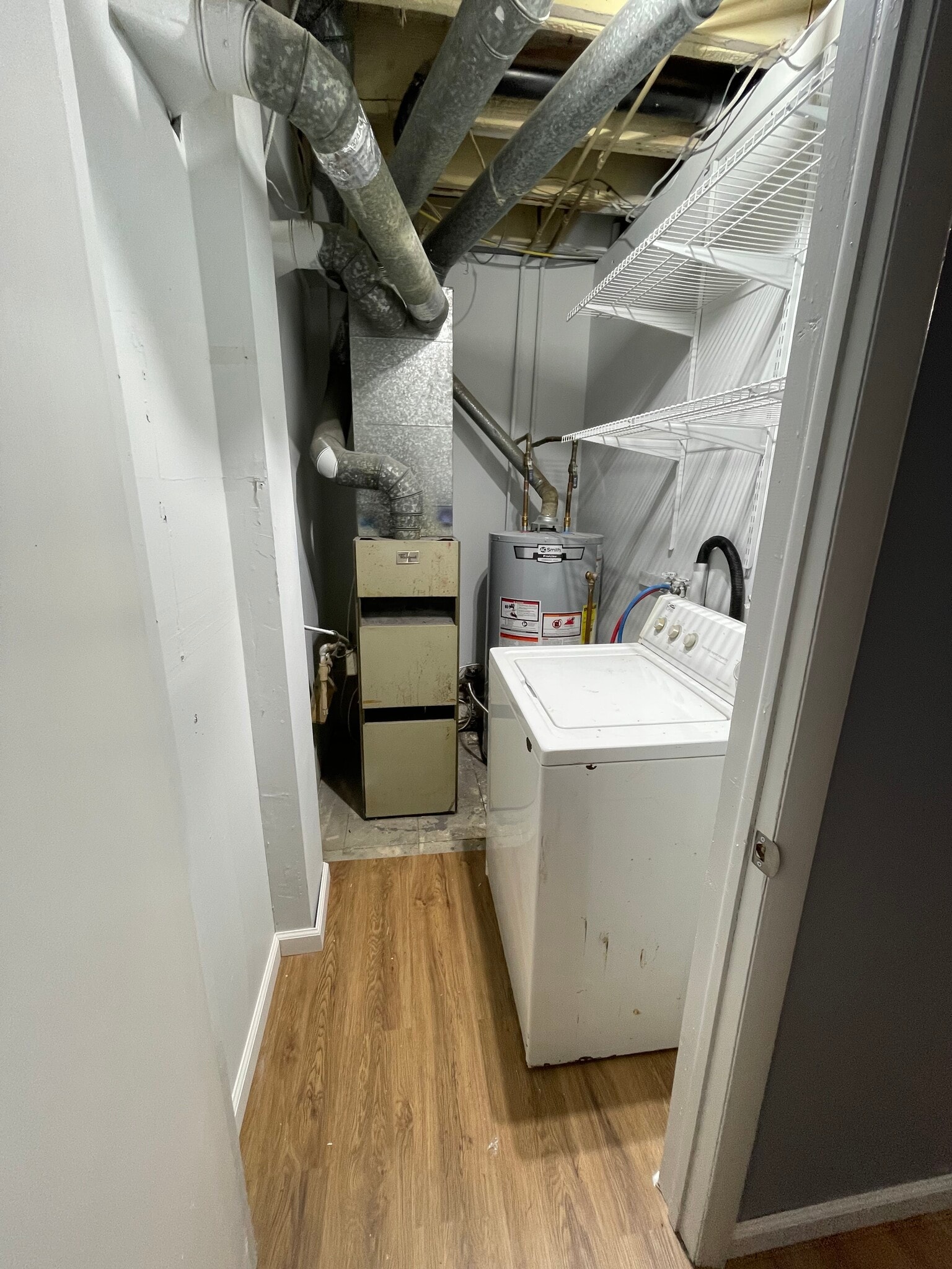 The utility room features the washer hookup - 6 Catawba Ave