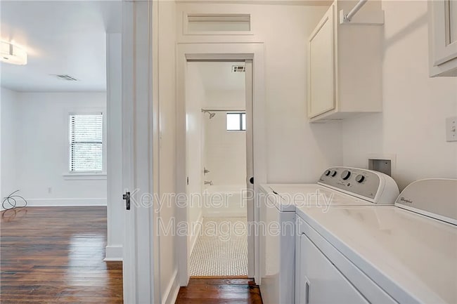 Building Photo - 2532 NW 16th St