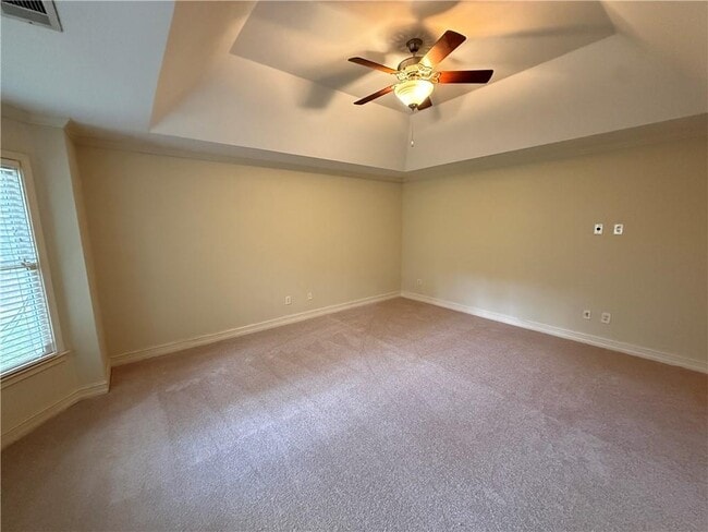 Building Photo - 7256 Village Creek Trace