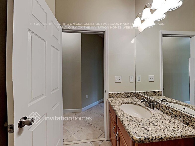 Building Photo - 19036 Starry St