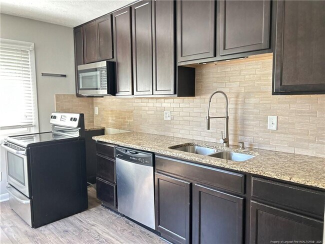 Building Photo - 5914 Rustlewood Dr