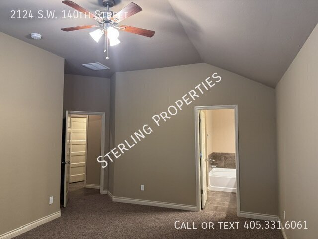 Building Photo - 2124 SW 140th St