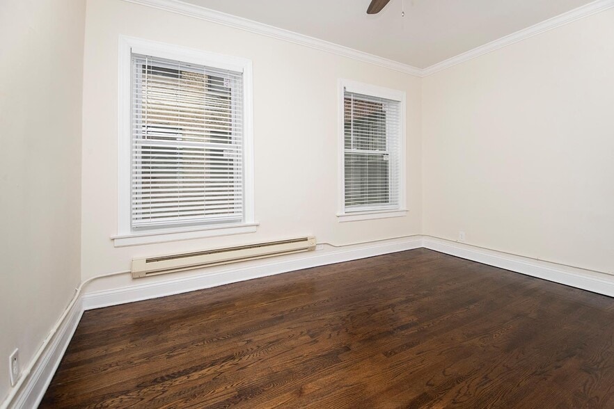Building Photo - 1130 Maple