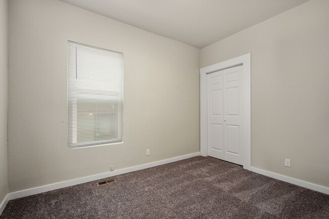 Building Photo - Recently Remodeled 3 Bedroom Home in Everett!