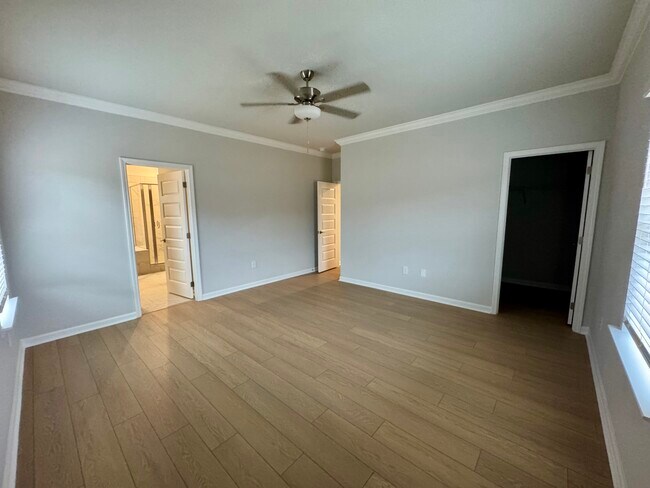 Building Photo - 207 Stockyard Cir