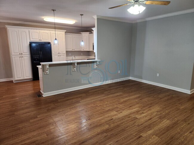 Building Photo - Gorgeous Find In West Little Rock! Reduced...