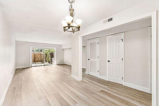 Building Photo - 2X2.5 -MOVE IN NOW! NEW LVP FLOORING ON 1ST FLOOR! NEW CARPET ON 2ND FLOOR! WATER VIEWS! CALL TOD...