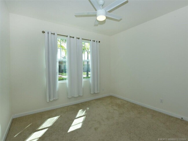 Building Photo - 4554 NW King Ct